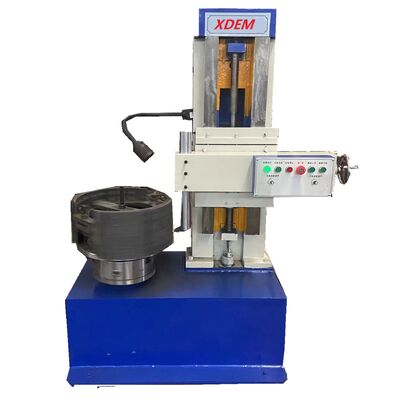 XDEM Macchina di rifacciamento del tamburo di freno Macchina di rifacimento del tamburo di freno T8370 Traccia Pin Press Auto Shop