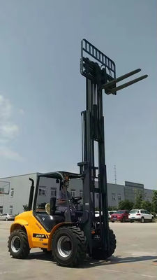3.5 tonnellate di carrelli elevatori per terreni accidentati con motore giapponese