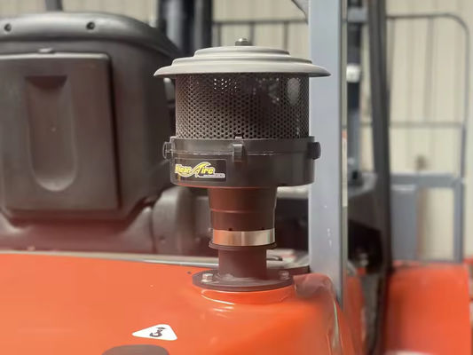Vendiamo un carrello elevatore da 5 tonnellate con motore giapponese