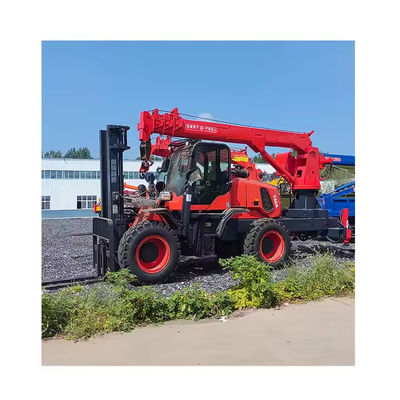XDEM Granate forklift off-road versatili per cantieri agricoli e di costruzione nella movimentazione di materiali