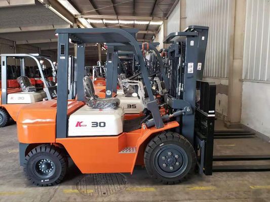 XDEM XCF1612K  Carrello Elevatore Diesel da 16 Tonnellate per Impieghi Gravosi, Carrello Elevatore a Contrappeso per Porti